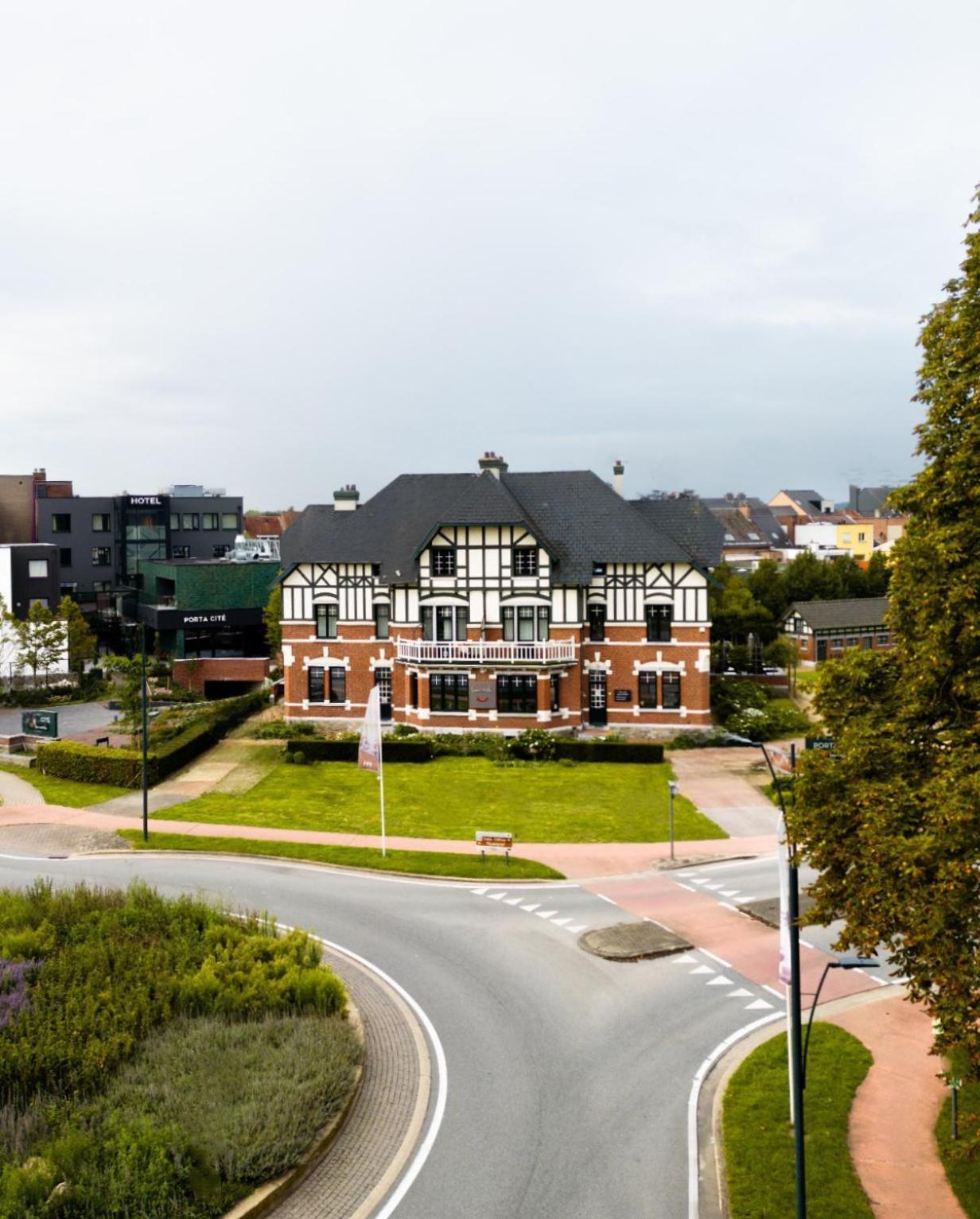 Porta Cite Hotel Maasmechelen Buitenkant foto